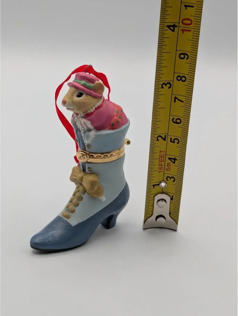 Hallmark Keepsake Fashion Afoot 2002, 3rd Final in the Series Porcelain Ornament
